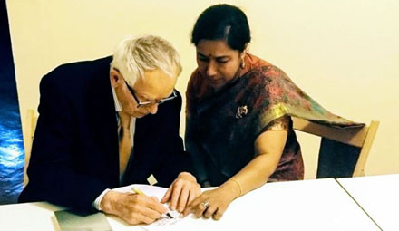 Дмитро Павличко й Мридула Гош